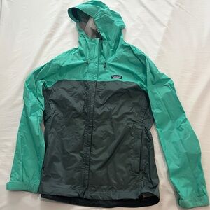 Patagonia Rain jacket, turquoise/gray, size
